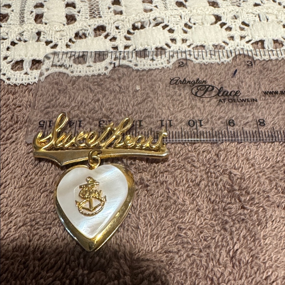 Sweetheart Navy Brooch Locket - Picture 12 of 13